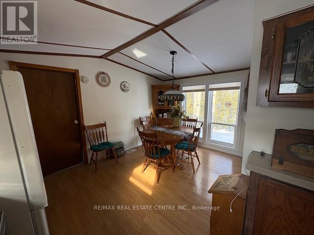 40 Maple Grove Village Road, Southgate, Ontario  N0C 1B0 - Photo 16 - X12838368