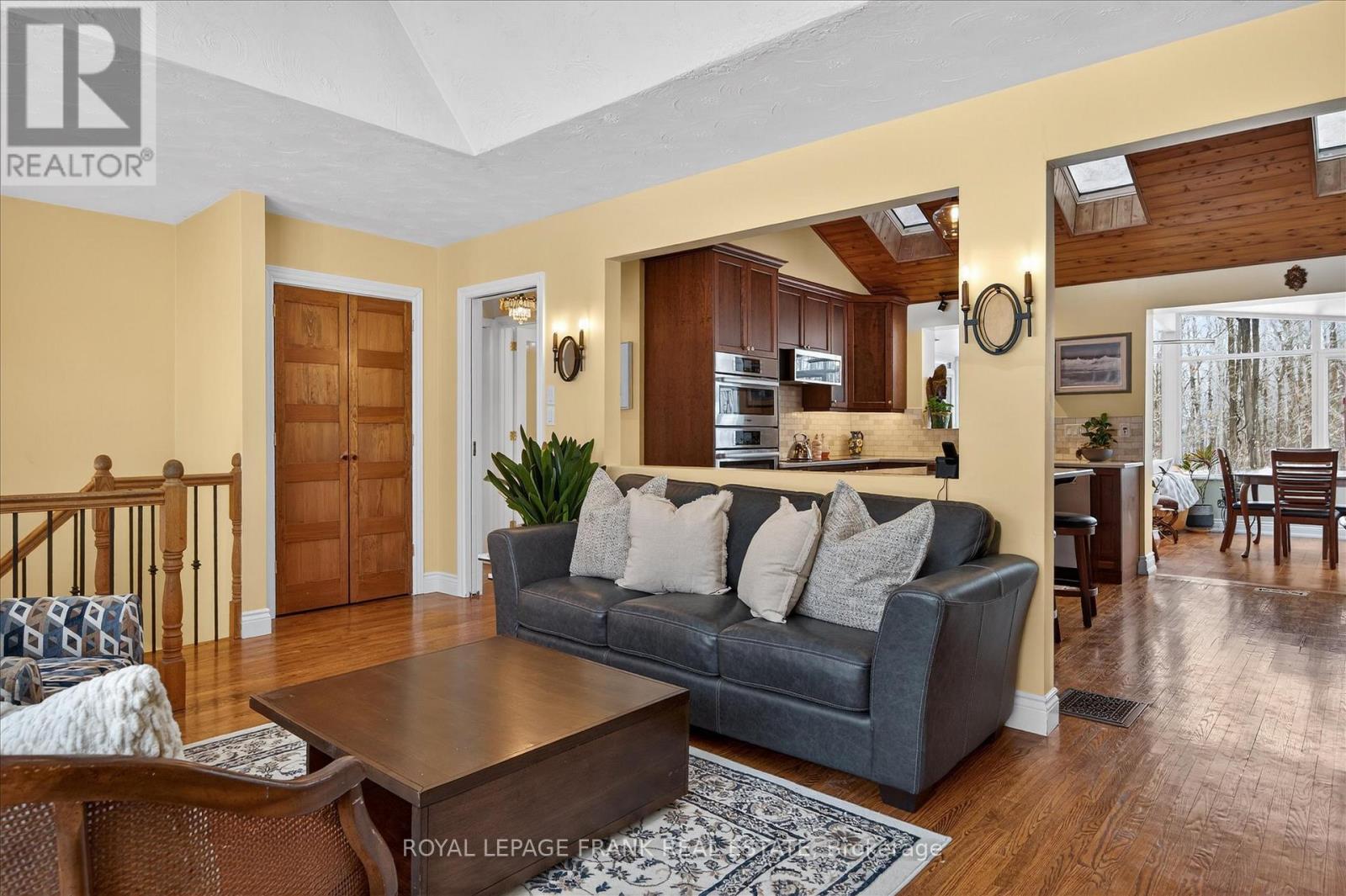 494 5th Line, Selwyn, Ontario  K9J 0C5 - Photo 14 - X12765816