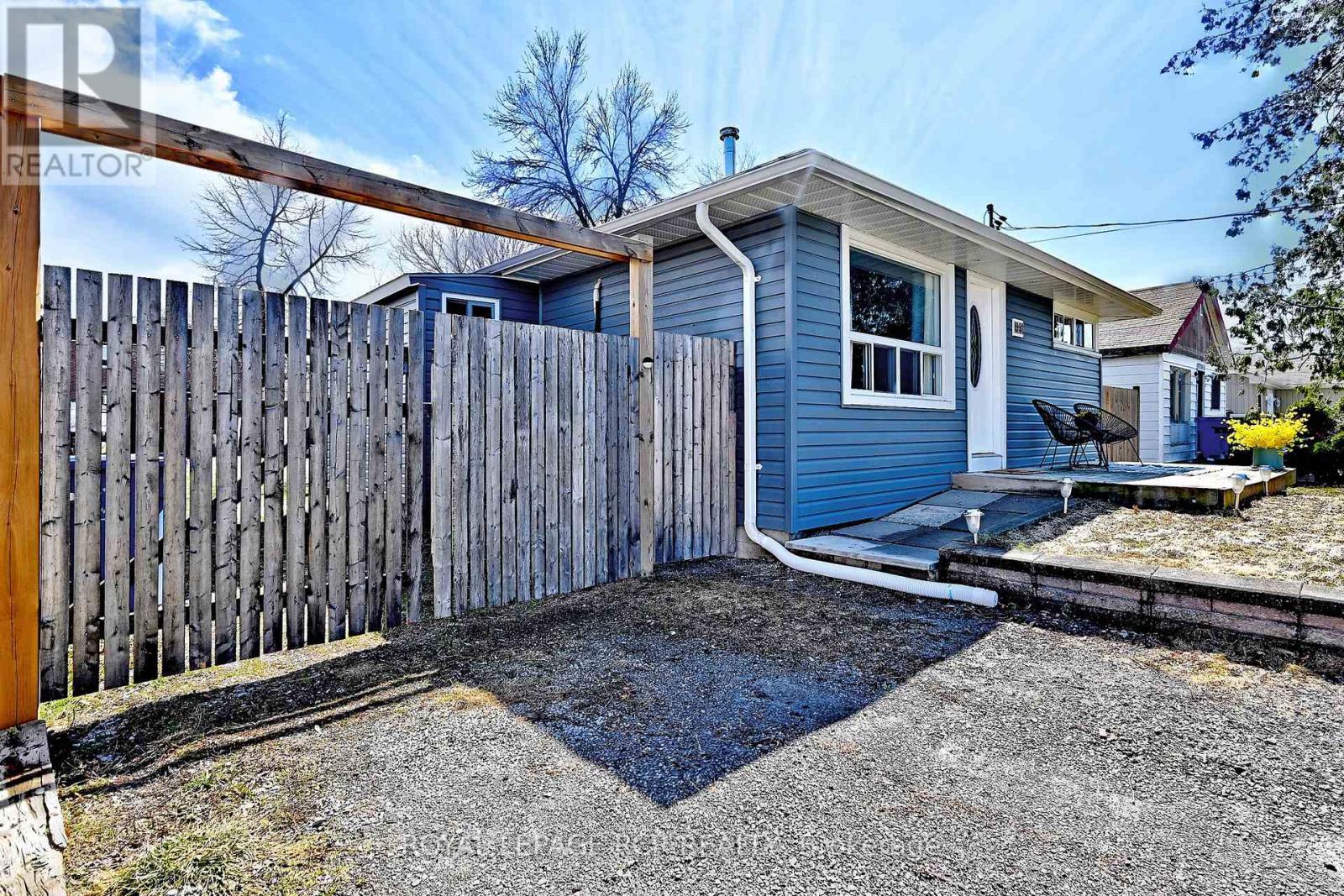 993 Barton Avenue, Georgina, Ontario  L4P 3E9 - Photo 25 - N12981912