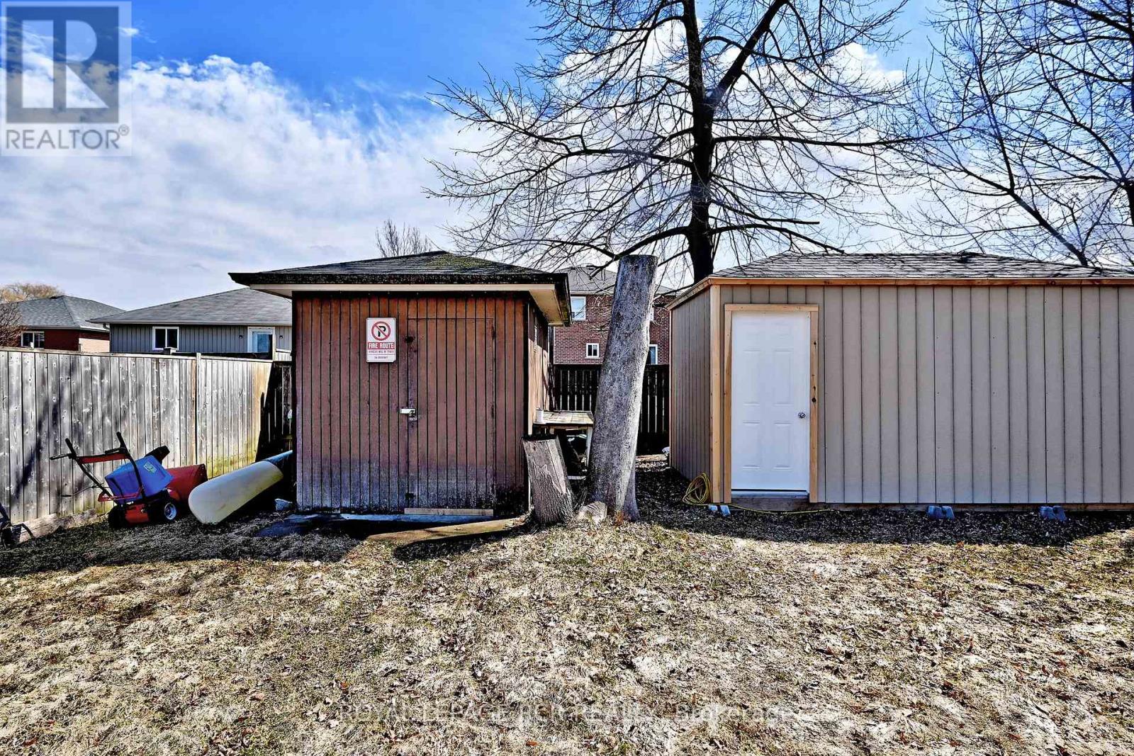 993 Barton Avenue, Georgina, Ontario  L4P 3E9 - Photo 28 - N12981912