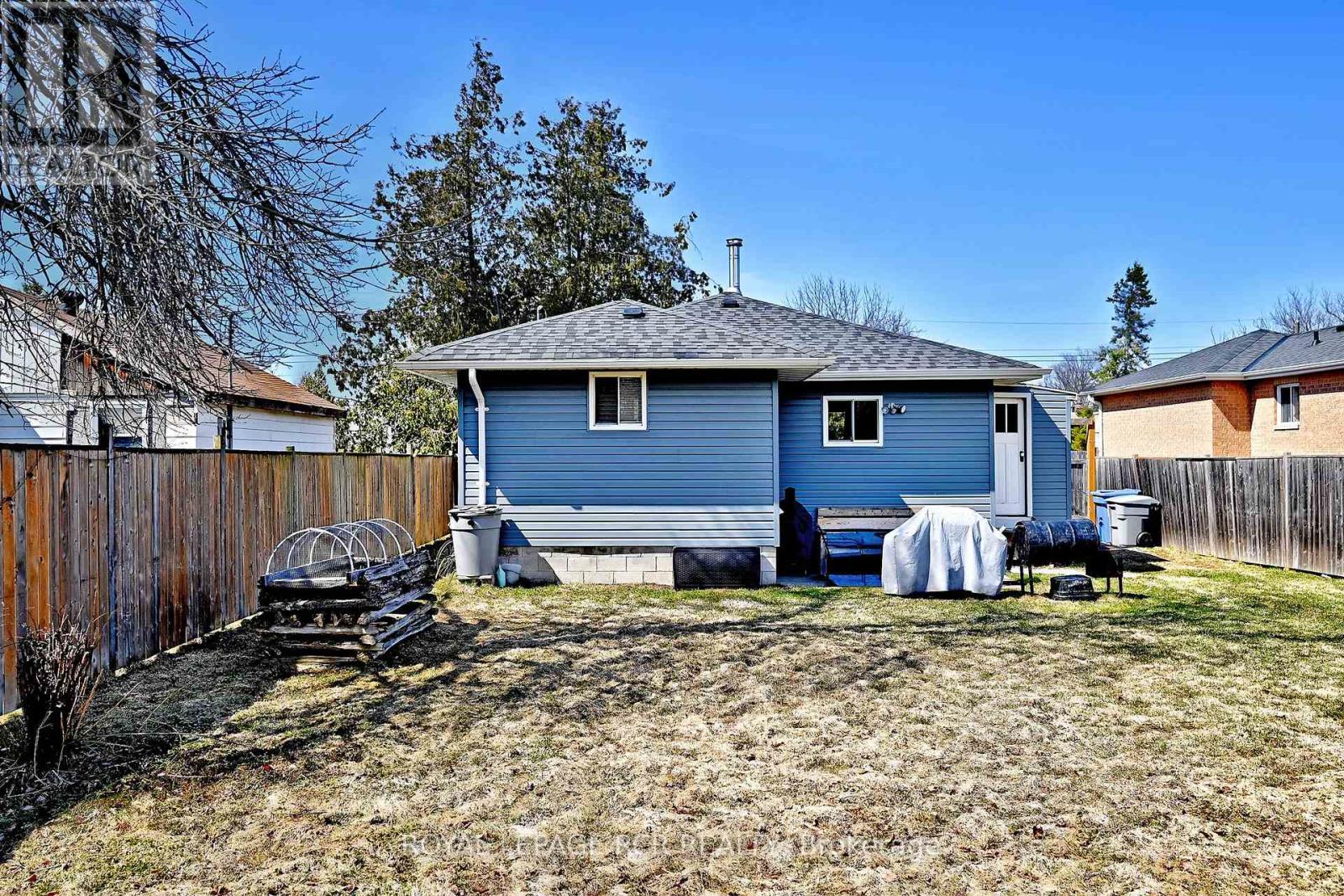 993 Barton Avenue, Georgina, Ontario  L4P 3E9 - Photo 30 - N12981912