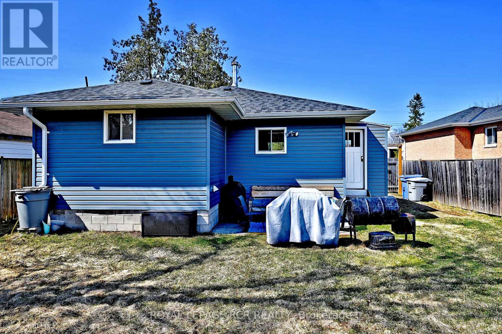 993 Barton Avenue, Georgina, Ontario  L4P 3E9 - Photo 31 - N12981912