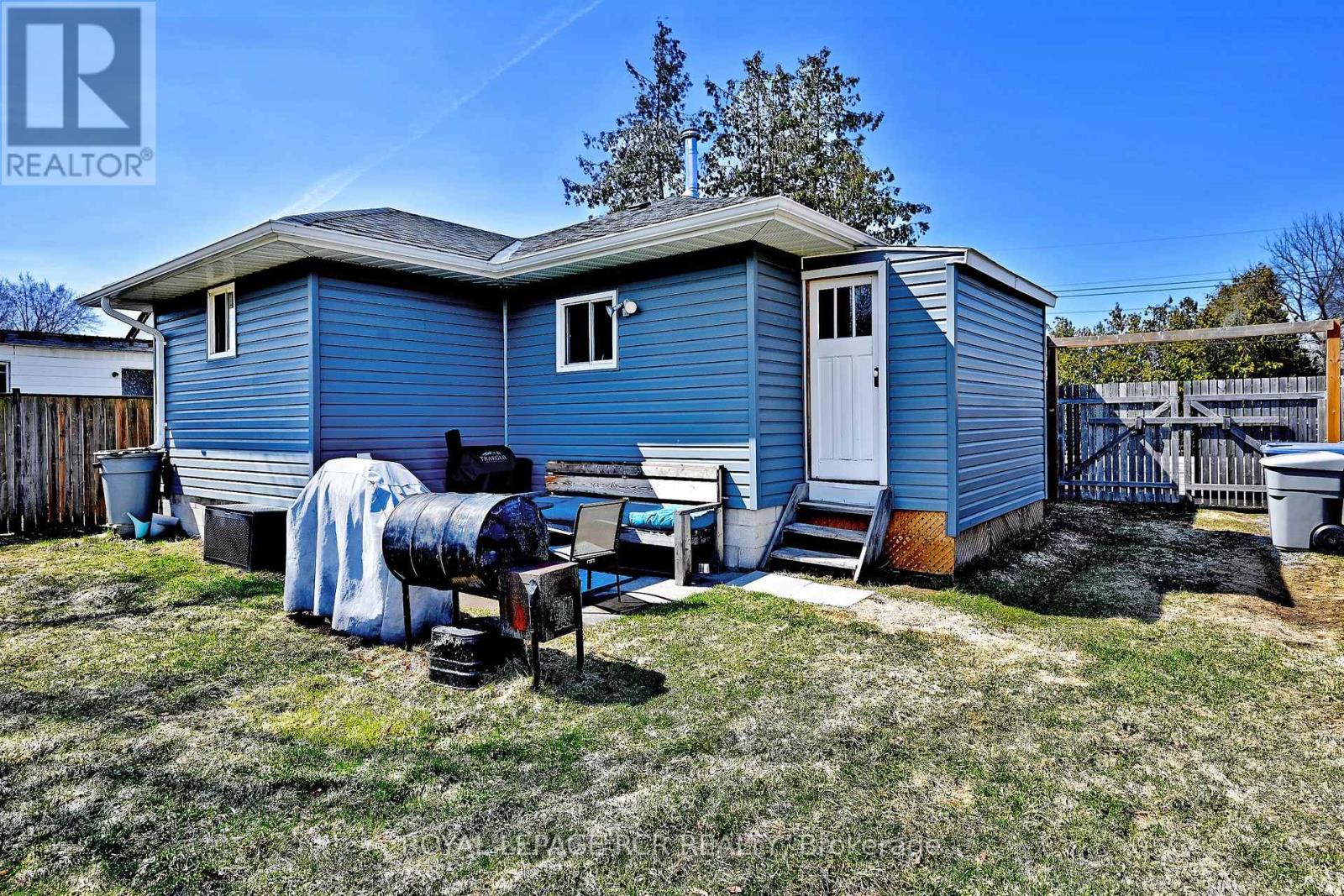 993 Barton Avenue, Georgina, Ontario  L4P 3E9 - Photo 32 - N12981912