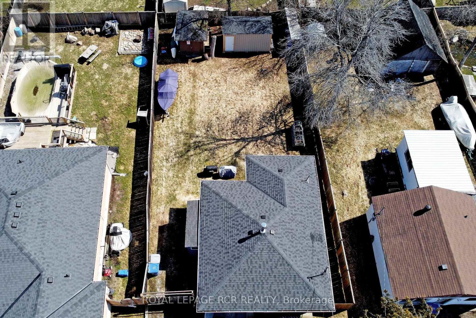 993 Barton Avenue, Georgina, Ontario  L4P 3E9 - Photo 34 - N12981912