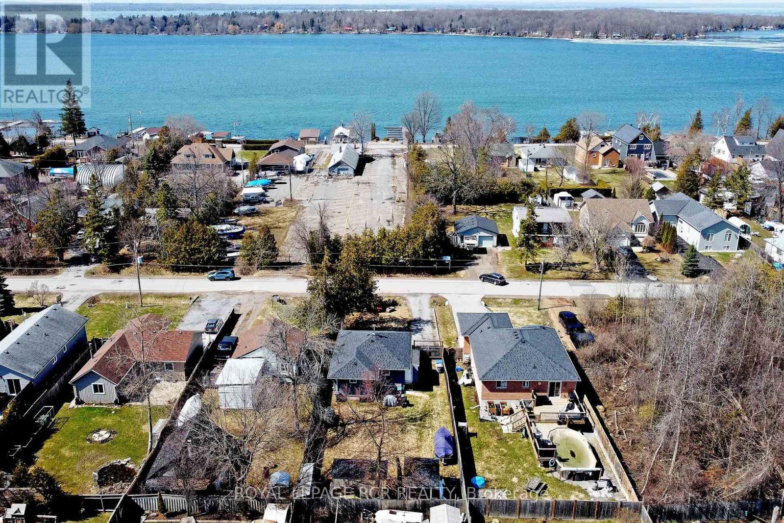 993 Barton Avenue, Georgina, Ontario  L4P 3E9 - Photo 40 - N12981912