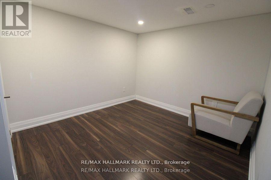 Lower - 158 Kingshill Road, Richmond Hill, Ontario L4E 4V5 - Photo 9 - N12981918