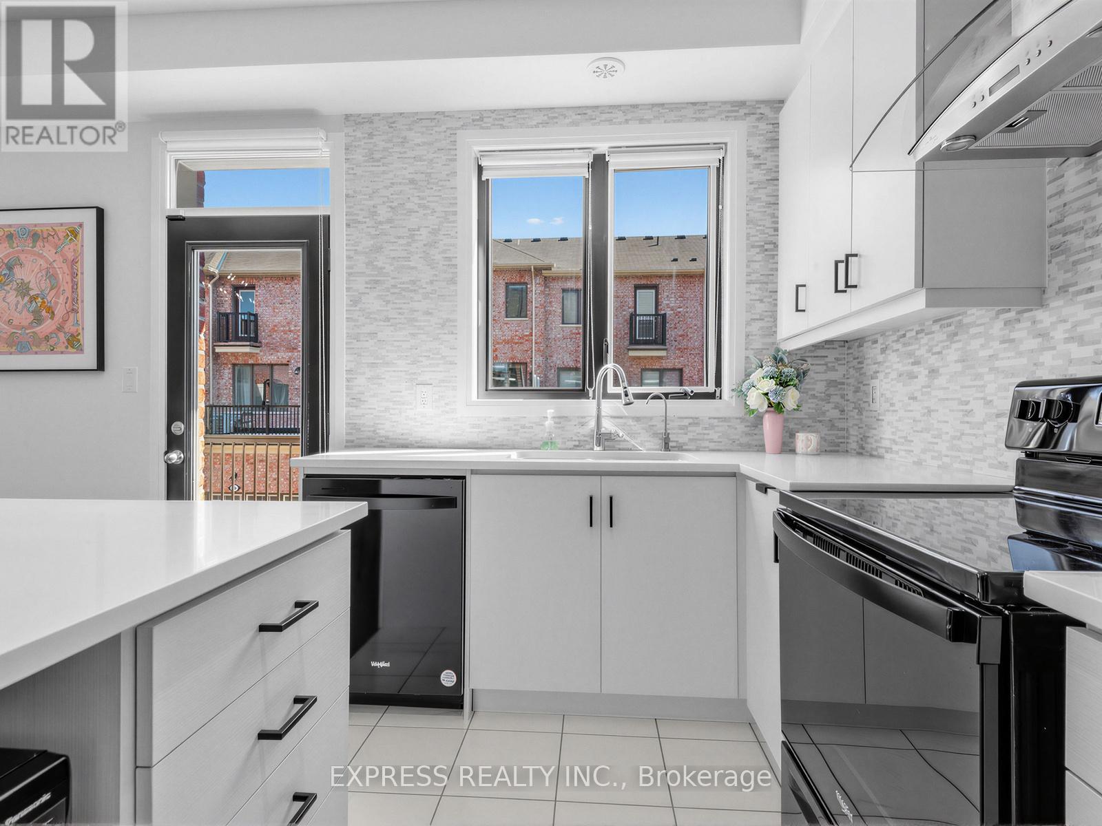 85 Casely Avenue, Richmond Hill, Ontario  L4S 0K7 - Photo 13 - N12981942