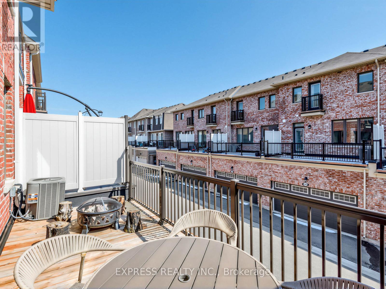 85 Casely Avenue, Richmond Hill, Ontario  L4S 0K7 - Photo 9 - N12981942