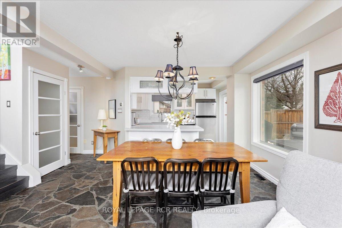 2 Royal Amber Crescent, East Gwillimbury (Mt Albert), Ontario L0G 1M0 - Photo 12 - N12981982