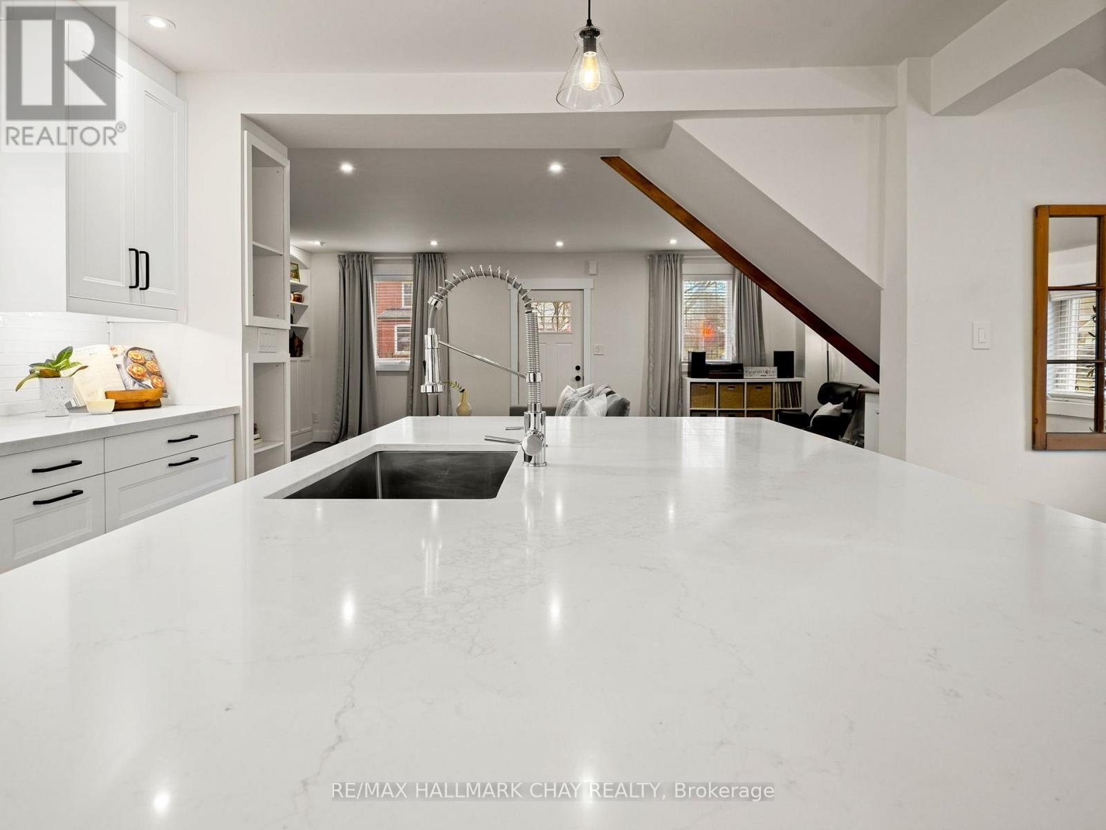 70 Church Street S, New Tecumseth, Ontario  L9R 1S7 - Photo 15 - N12982072