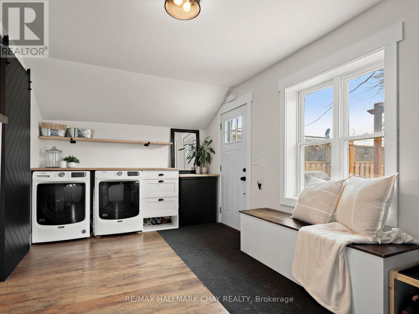 70 Church Street S, New Tecumseth, Ontario  L9R 1S7 - Photo 5 - N12982072