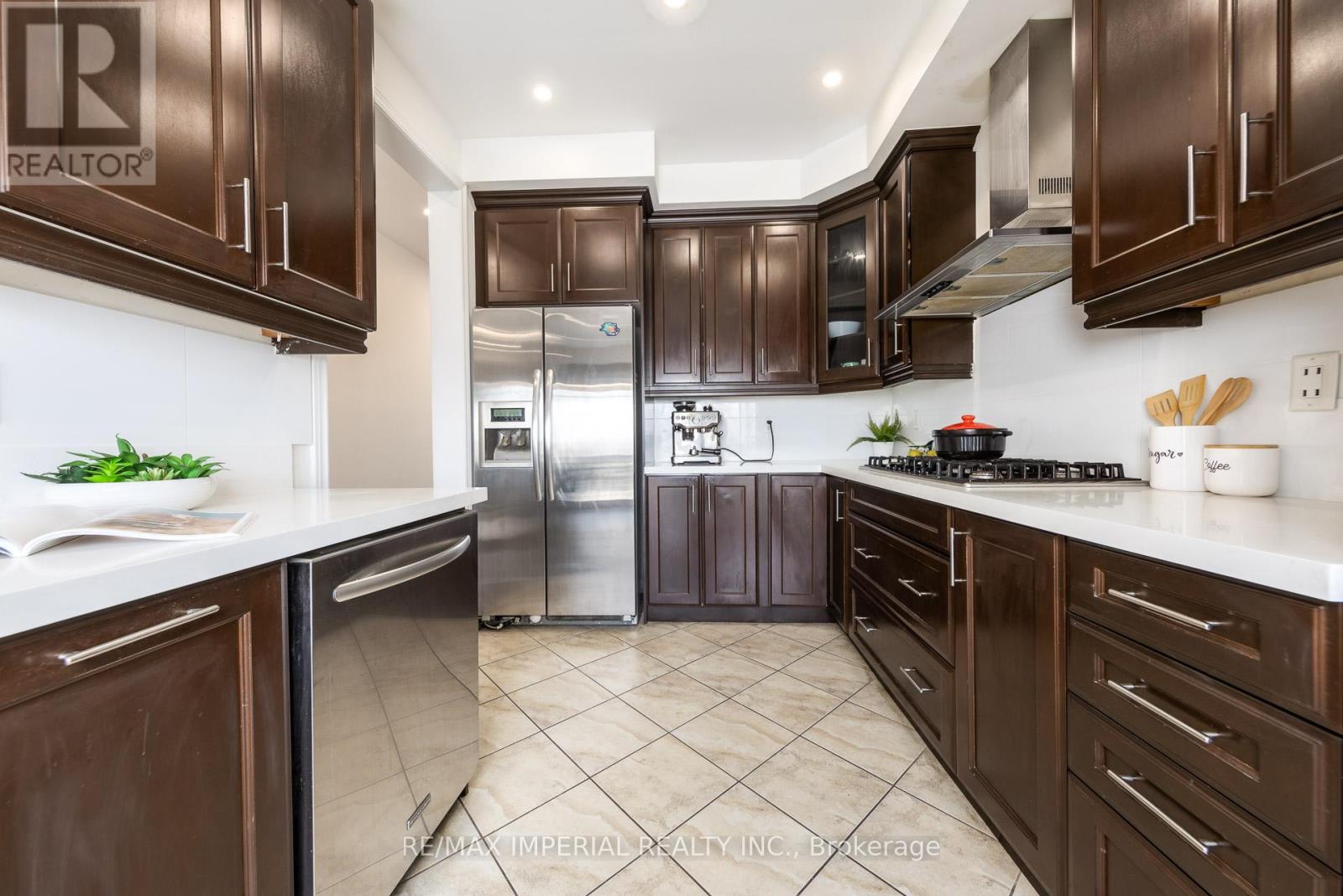 201 Shirrick Drive, Richmond Hill, Ontario  L4E 4Y4 - Photo 16 - N12982204