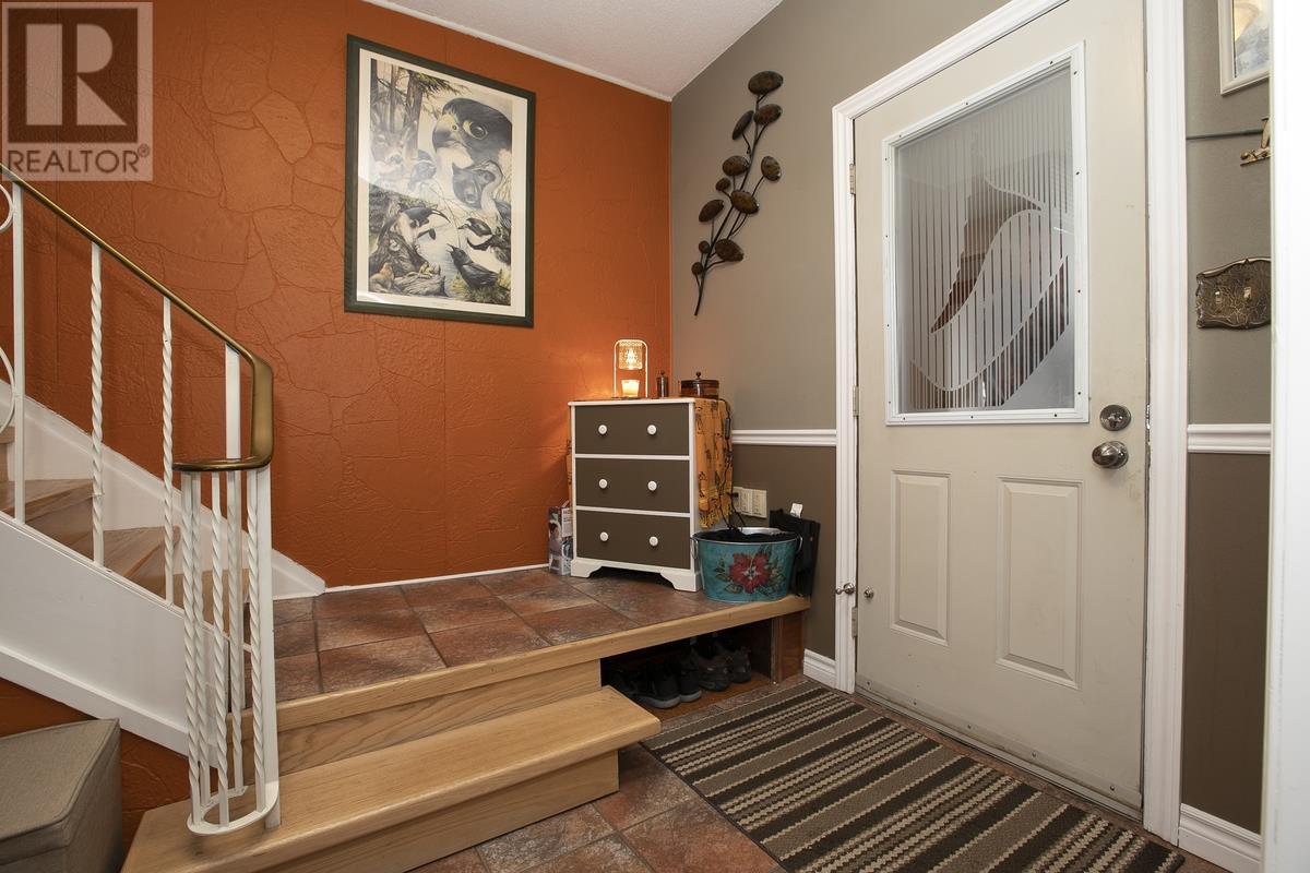 222 Hudson St, Sault Ste. Marie, Ontario P6A 1T5 - Photo 11 - SM260670