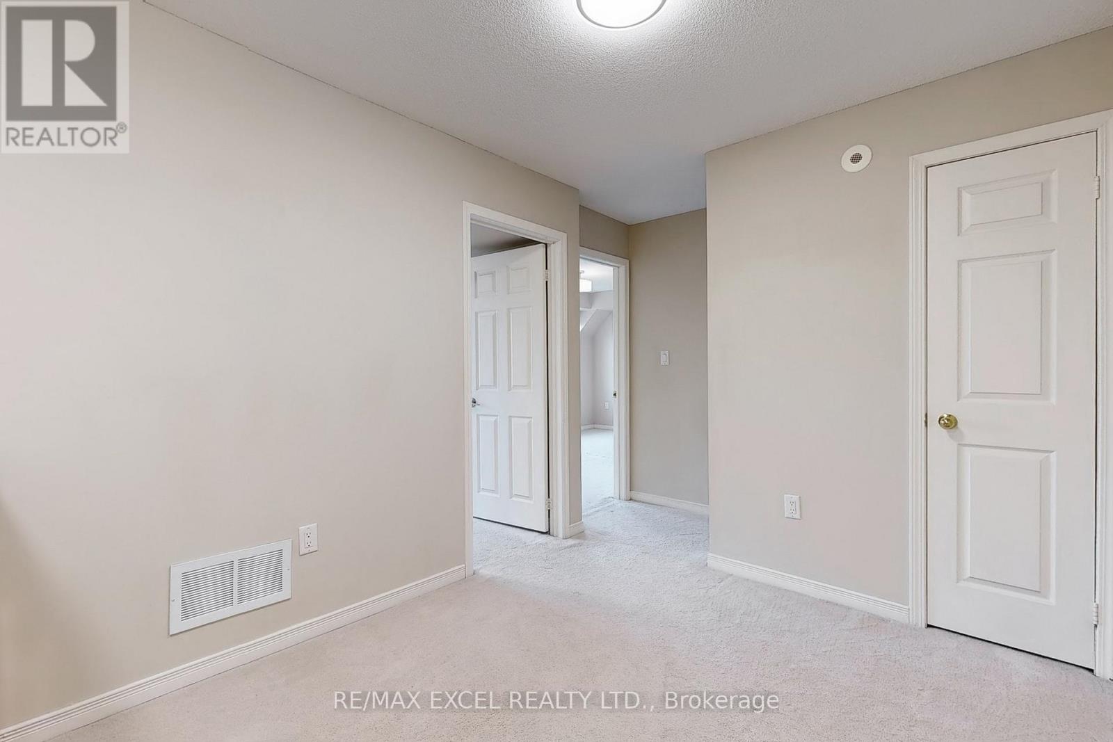 2173 Bur Oak Avenue, Markham, Ontario  L6E 0C4 - Photo 23 - N12982222