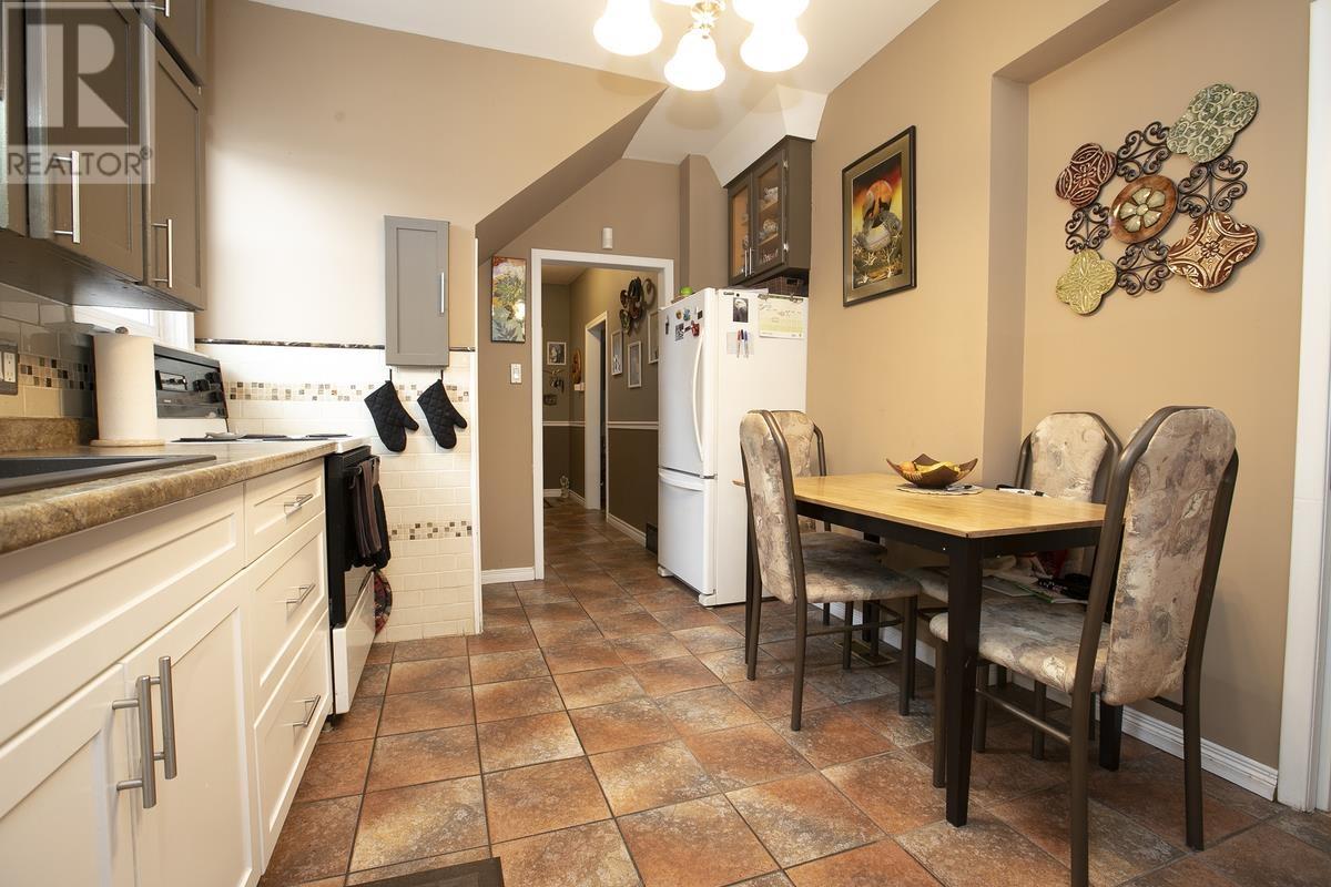 222 Hudson St, Sault Ste. Marie, Ontario P6A 1T5 - Photo 22 - SM260670