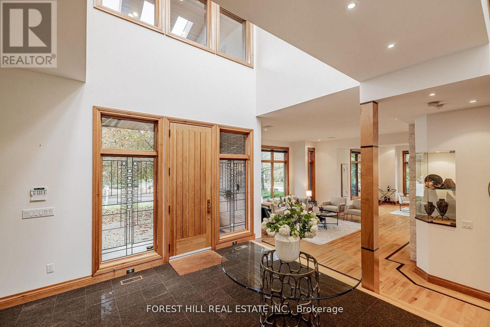 183 Arnold Avenue, Vaughan, Ontario  L4J 1C1 - Photo 12 - N12982270