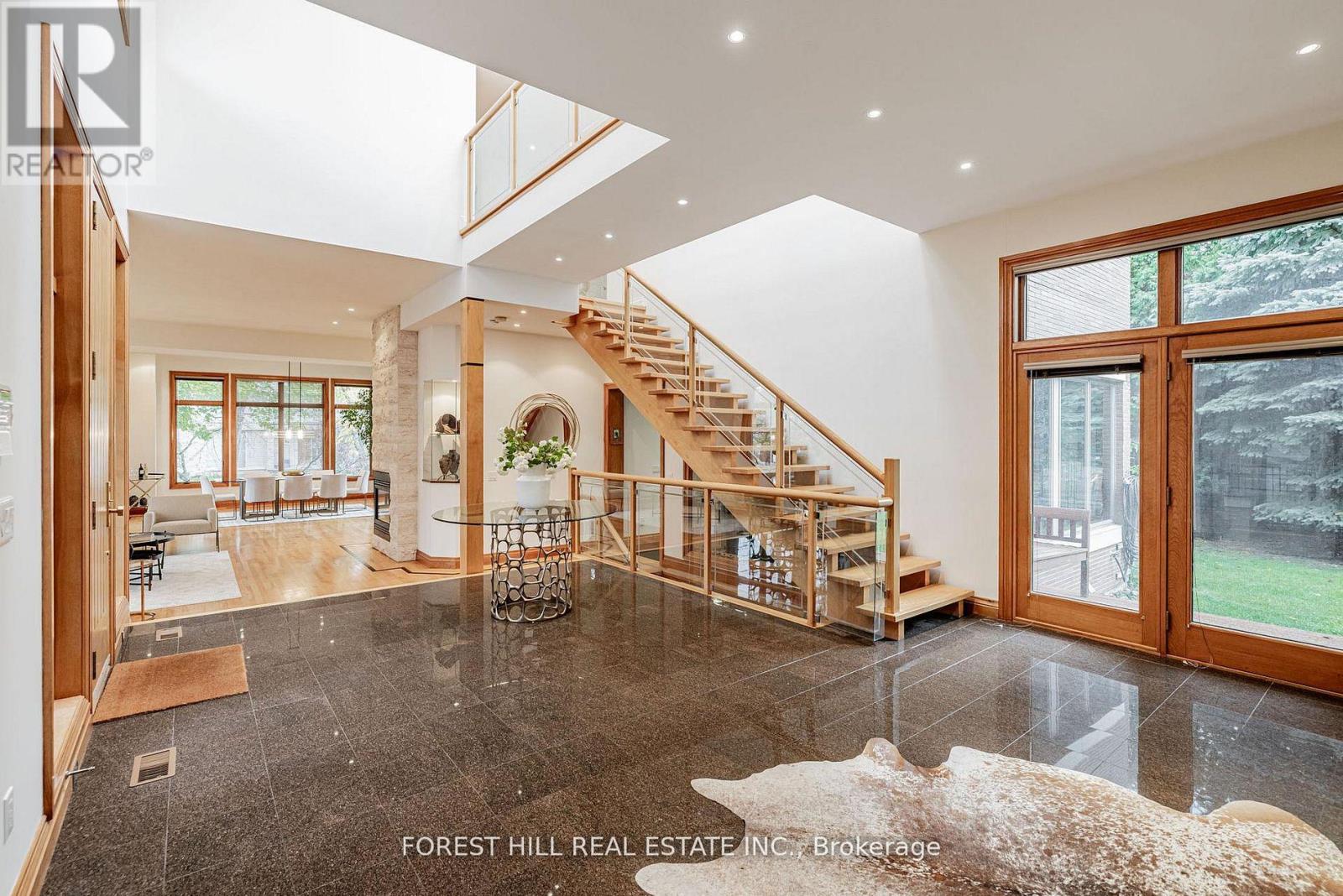 183 Arnold Avenue, Vaughan, Ontario  L4J 1C1 - Photo 13 - N12982270