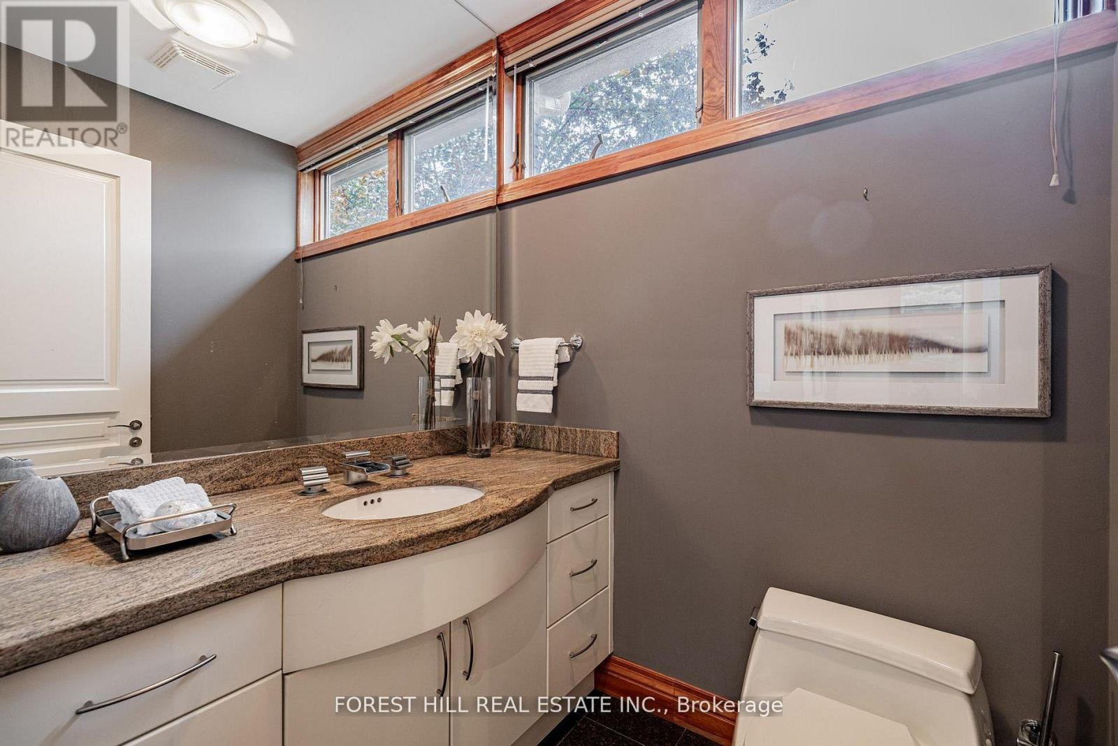 183 Arnold Avenue, Vaughan, Ontario  L4J 1C1 - Photo 14 - N12982270