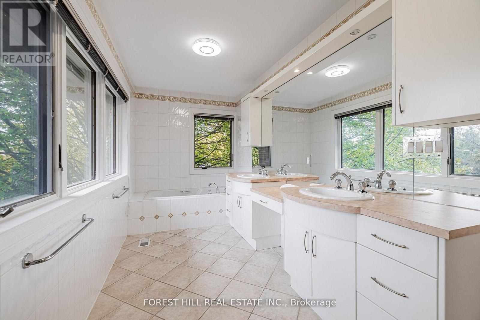 183 Arnold Avenue, Vaughan, Ontario  L4J 1C1 - Photo 32 - N12982270