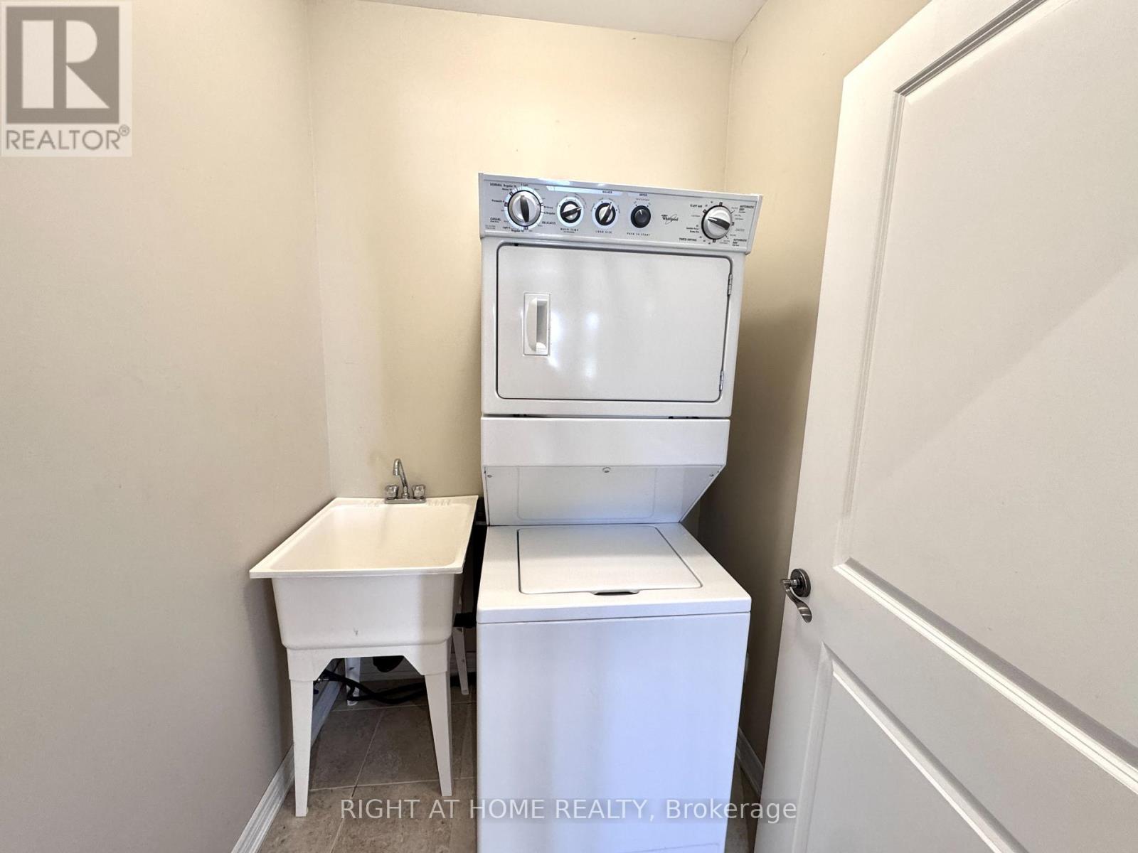 One Bedroom Suite - 327 Carrville Road S, Richmond Hill, Ontario  L4C 6E4 - Photo 7 - N12982282
