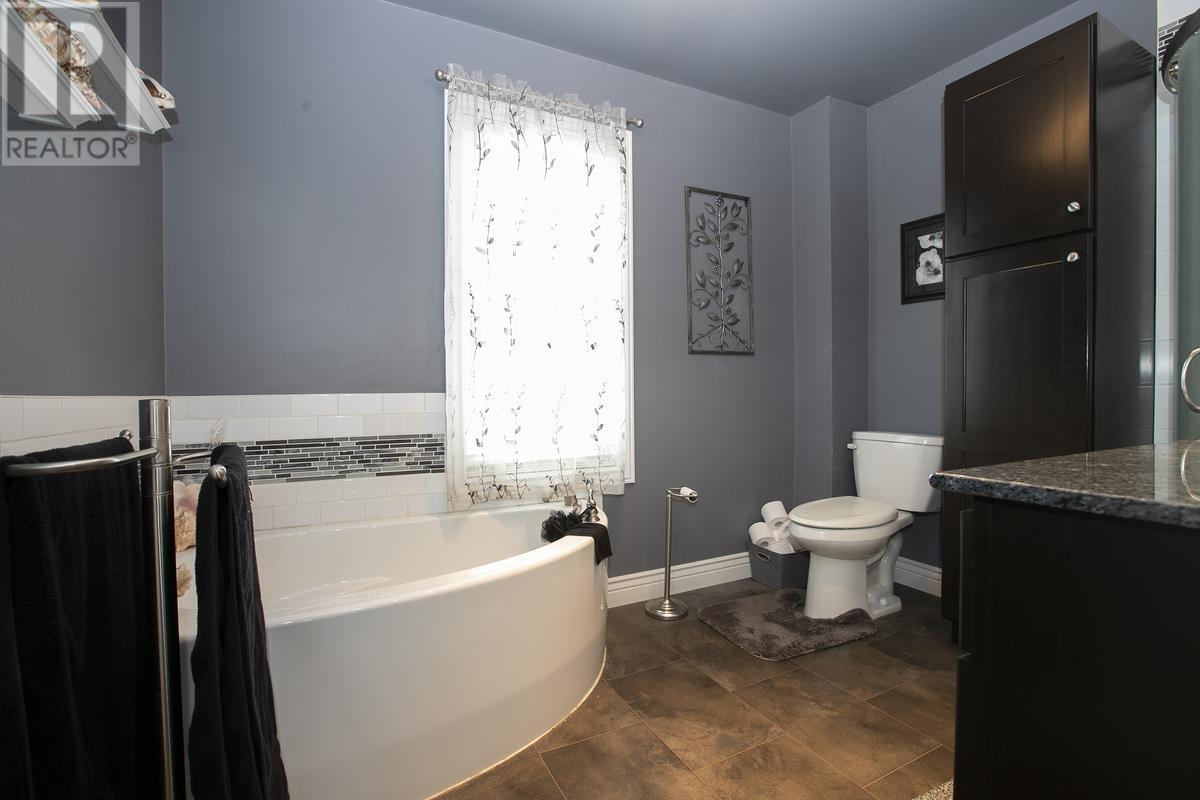 222 Hudson St, Sault Ste. Marie, Ontario P6A 1T5 - Photo 33 - SM260670