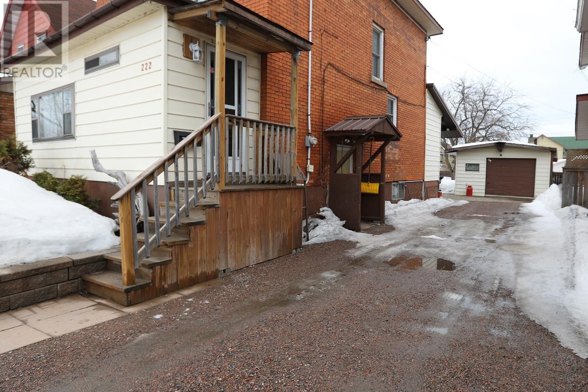 222 Hudson St, Sault Ste. Marie, Ontario P6A 1T5 - Photo 2 - SM260670