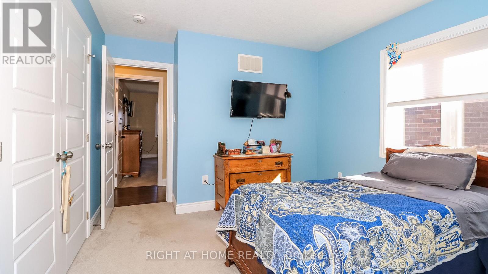 28 Hunter Avenue, Tay (Victoria Harbour), Ontario  L0K 2A0 - Photo 11 - S12982060