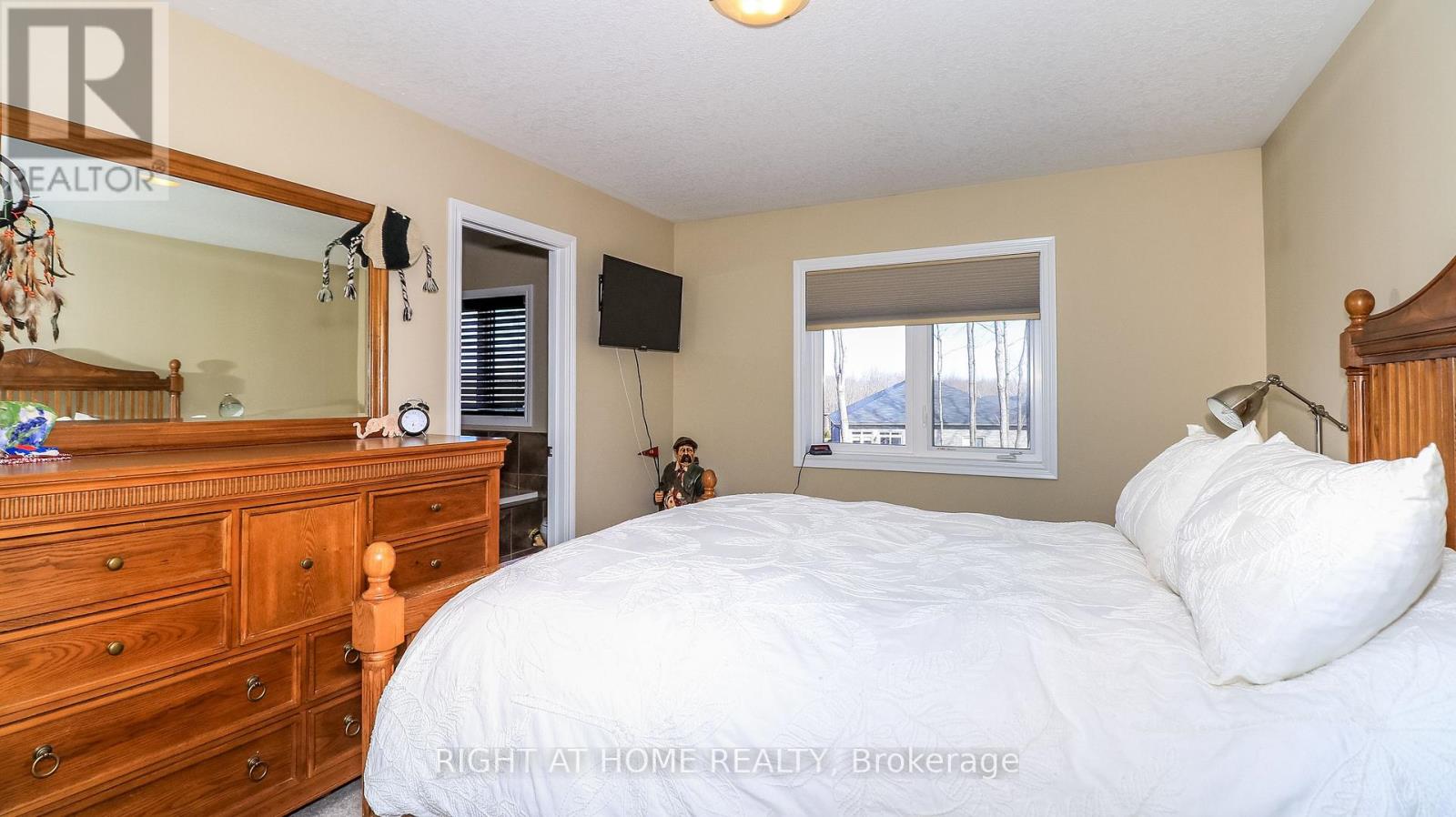 28 Hunter Avenue, Tay (Victoria Harbour), Ontario  L0K 2A0 - Photo 13 - S12982060