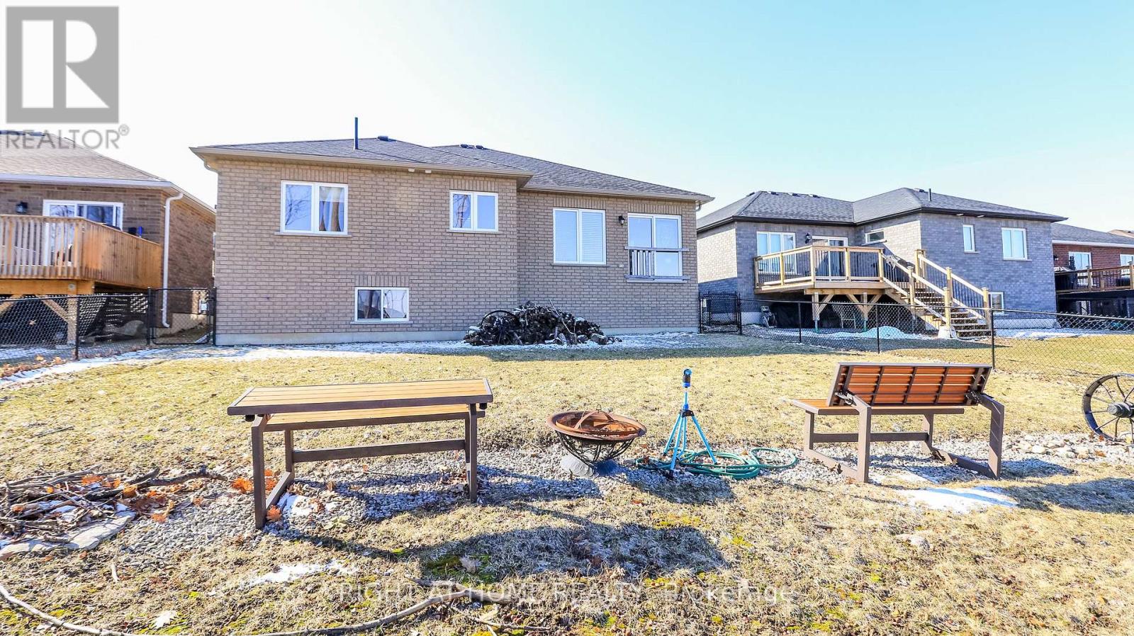 28 Hunter Avenue, Tay (Victoria Harbour), Ontario  L0K 2A0 - Photo 17 - S12982060