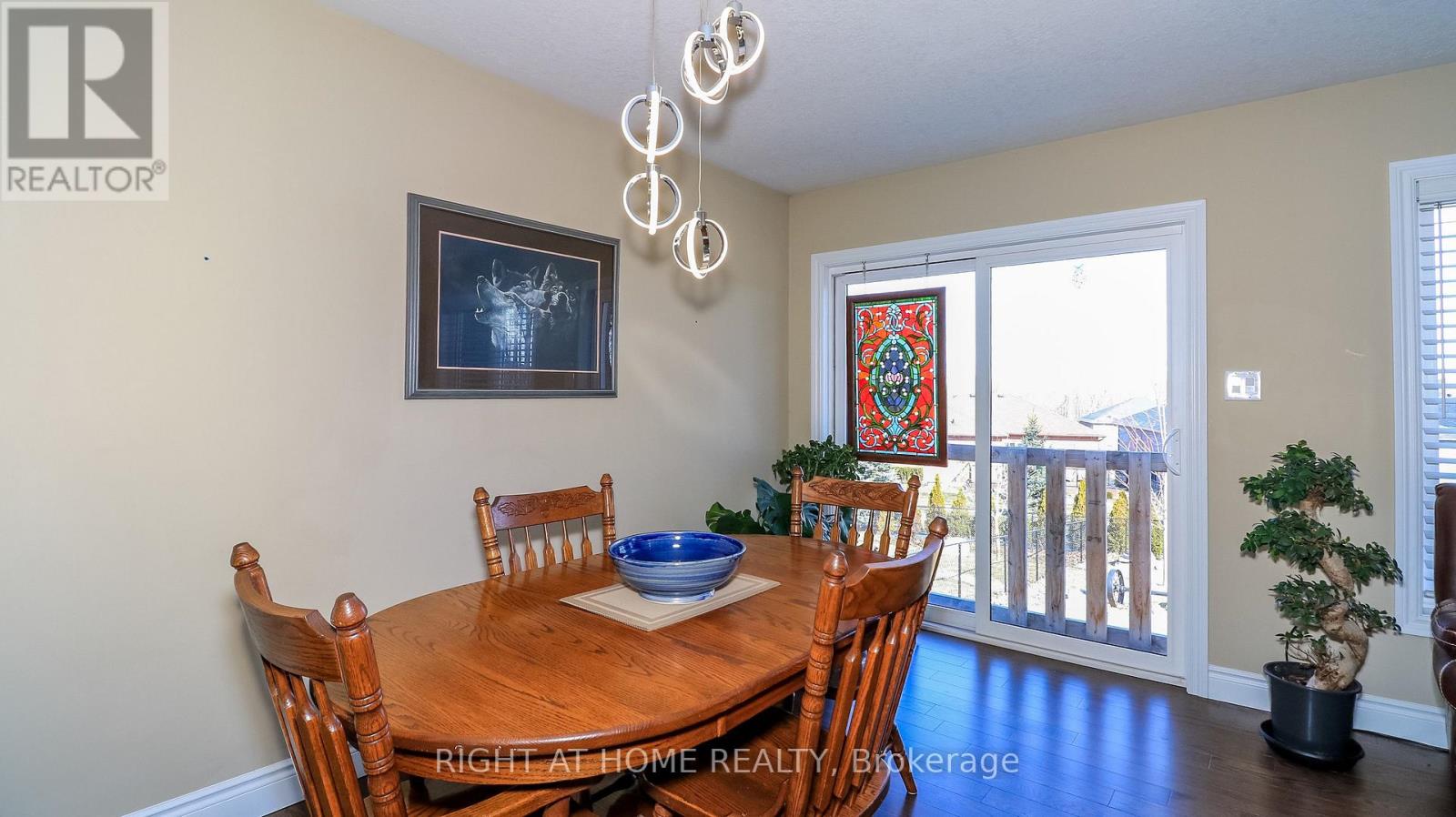 28 Hunter Avenue, Tay (Victoria Harbour), Ontario  L0K 2A0 - Photo 8 - S12982060