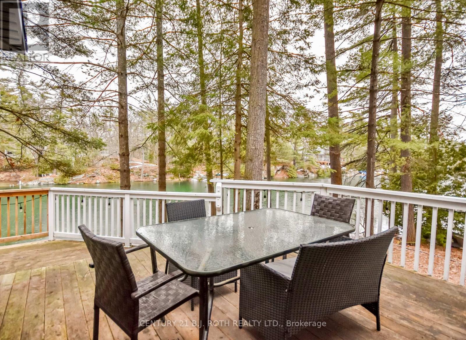 7767 Oakridge Drive, Ramara, Ontario  L0K 2B0 - Photo 30 - S12982182