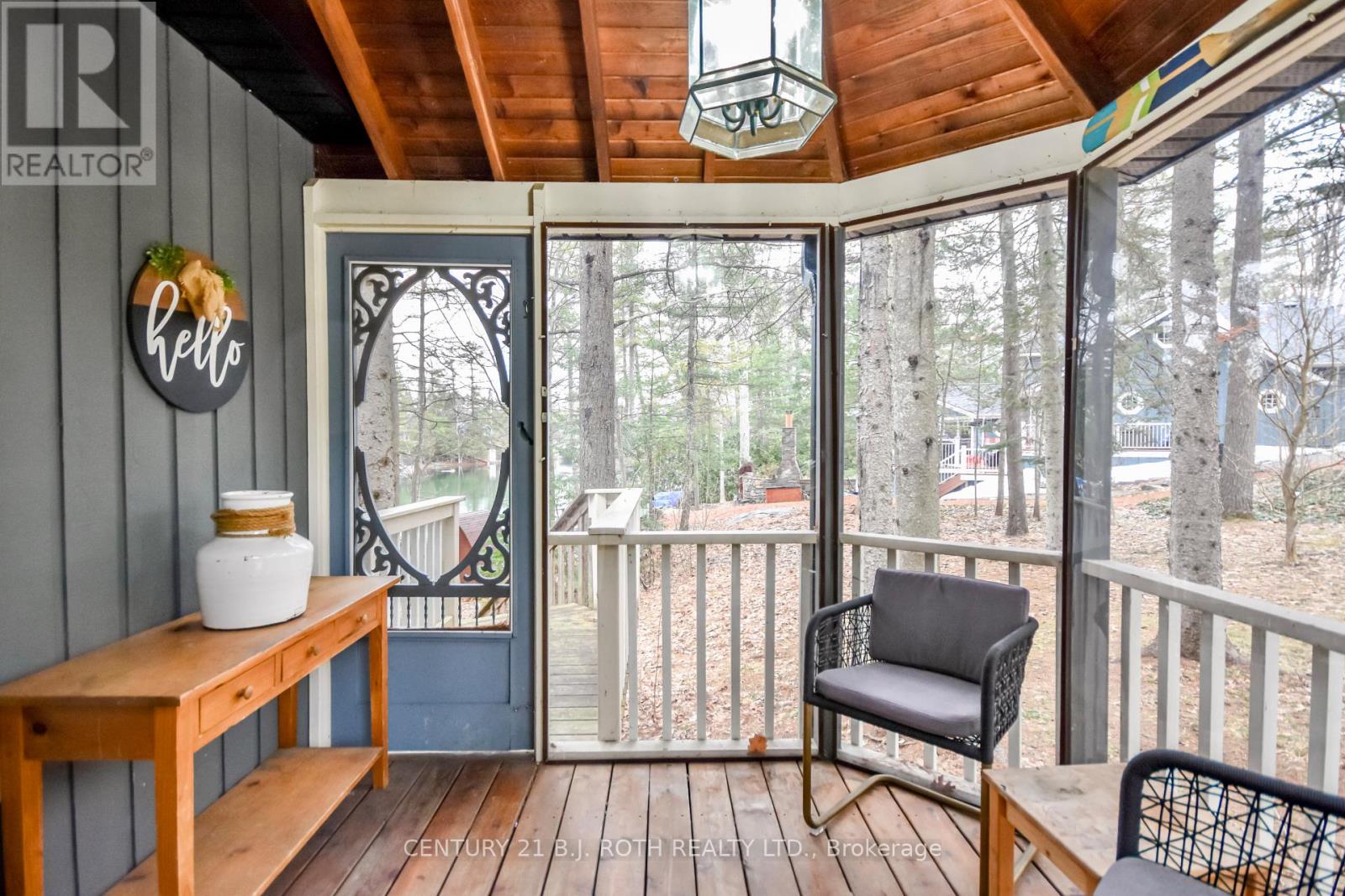 7767 Oakridge Drive, Ramara, Ontario  L0K 2B0 - Photo 4 - S12982182