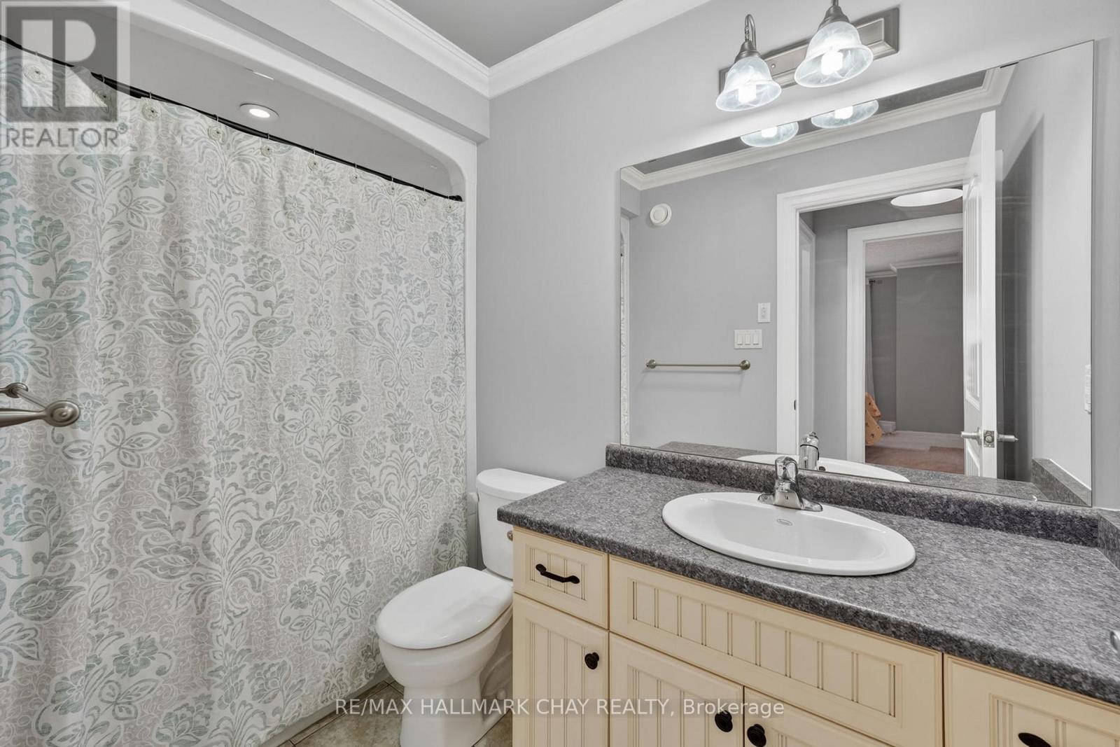 19 Greenway Drive, Wasaga Beach, Ontario  L9Z 2W9 - Photo 25 - S12982246