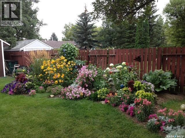 102 Daisy Crescent, Moose Jaw, Saskatchewan  S6J 1C2 - Photo 4 - SK032396