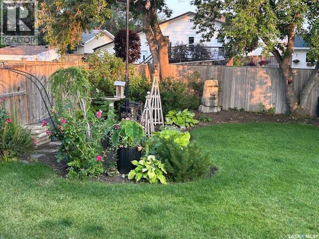 102 Daisy Crescent, Moose Jaw, Saskatchewan  S6J 1C2 - Photo 6 - SK032396