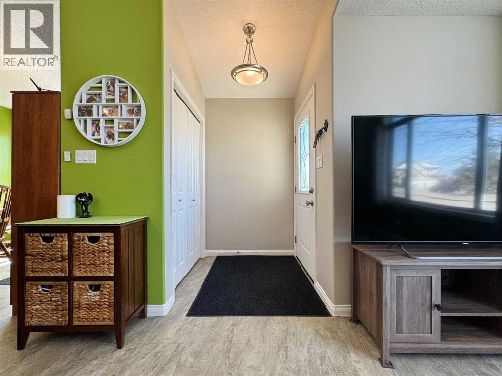 248 Aberdeen Road W, Lethbridge, Alberta  T1J 0N2 - Photo 3 - A2294209