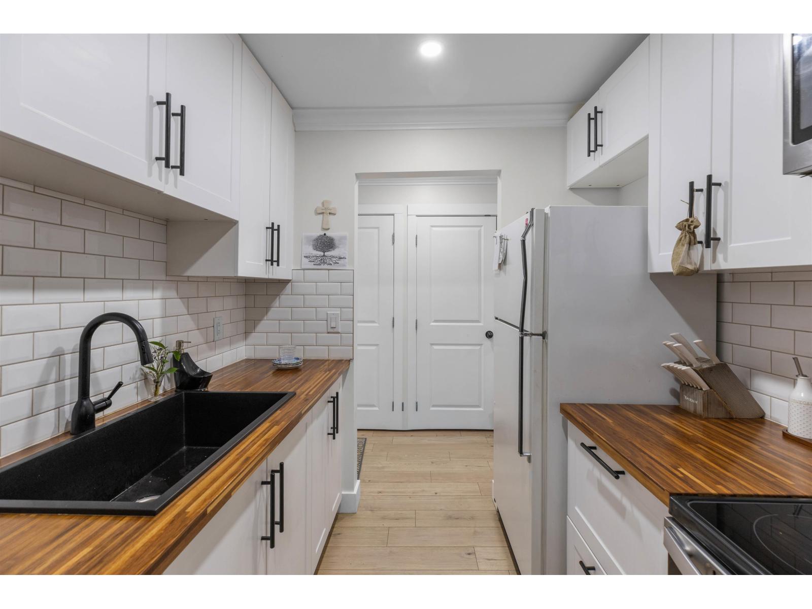 204 32175 Old Yale Road, Abbotsford, British Columbia  V2T 2C8 - Photo 6 - R3109215