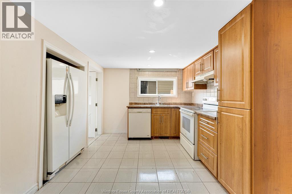 947 Chatham Street East, Windsor, Ontario  N9A 2Y1 - Photo 16 - 26007656