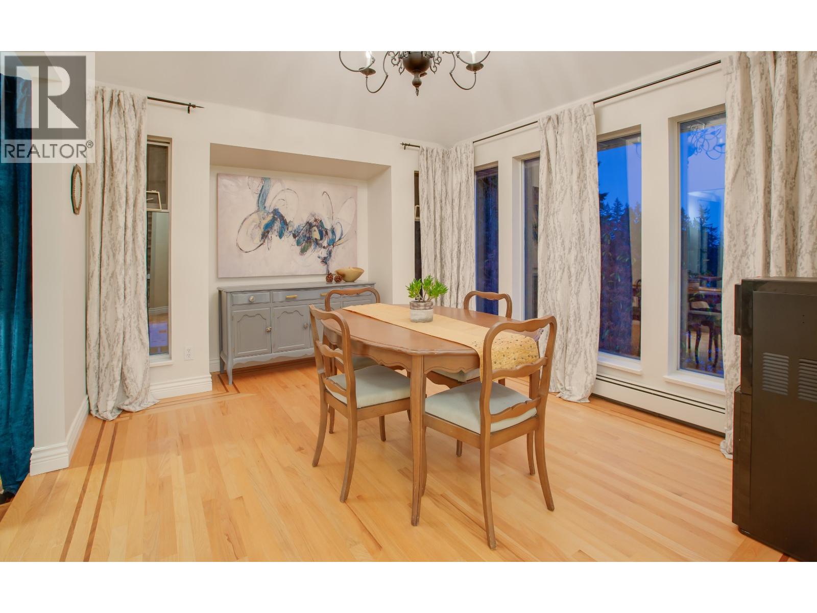 19 Timbercrest Drive, Port Moody, British Columbia  V3H 4T6 - Photo 5 - R3108550