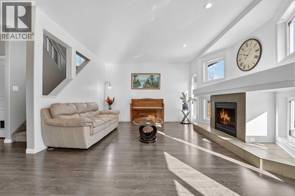 678 Twinriver Crescent W, Lethbridge, Alberta  T1J 5G1 - Photo 4 - A2300424