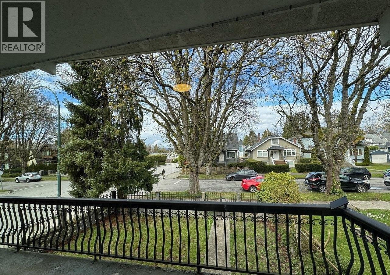 2790 W 12th Avenue, Vancouver, British Columbia  V6K 2P6 - Photo 2 - R3108728