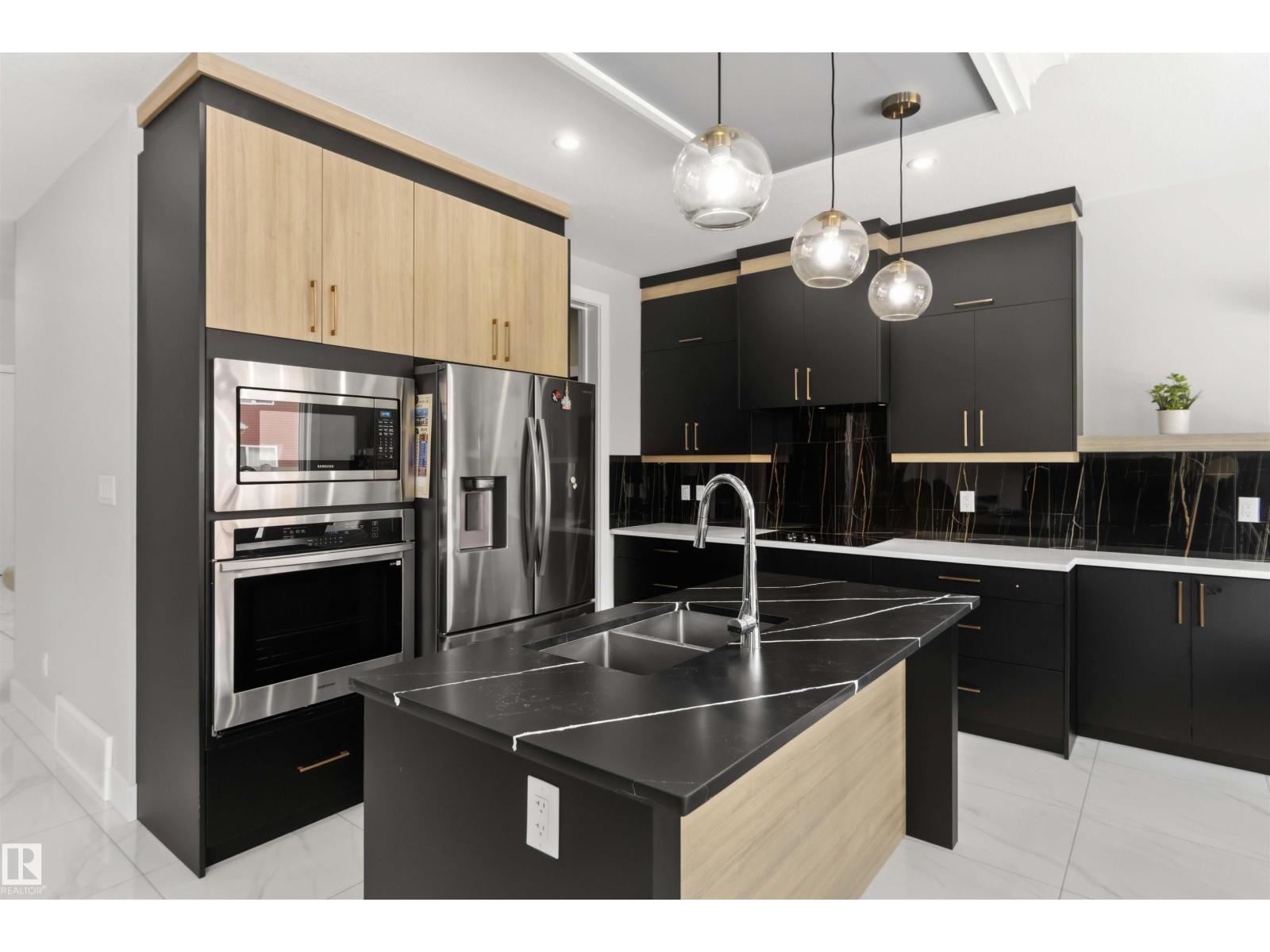 1520 151 Av Nw, Edmonton, Alberta  T5Y 3T4 - Photo 9 - E4481543