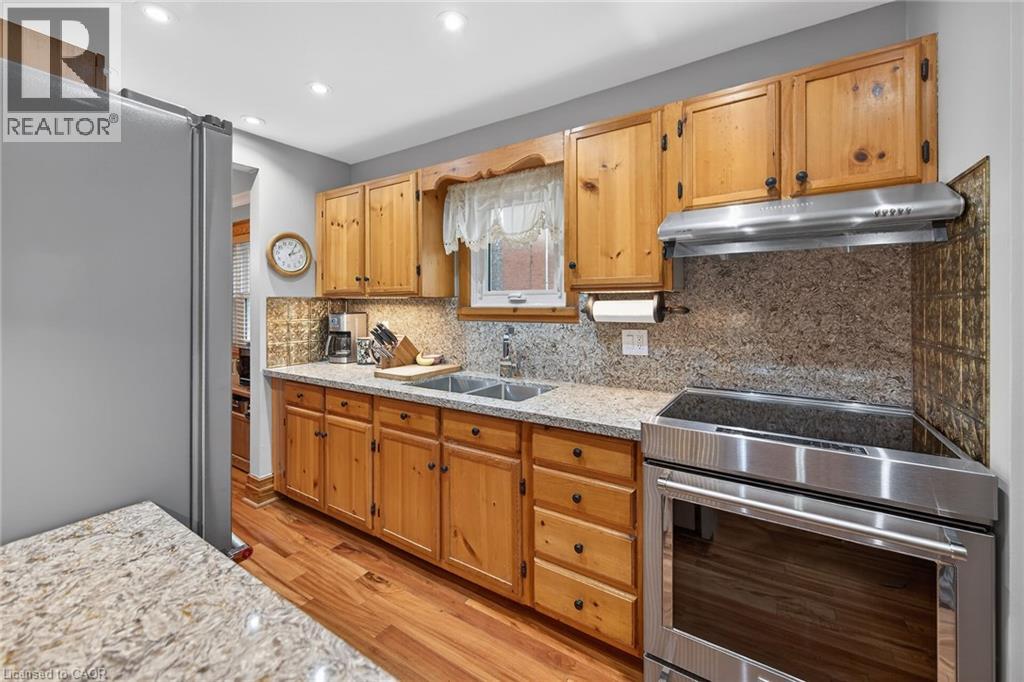 3 Second Street S, Stoney Creek, Ontario  L8G 1R4 - Photo 16 - 40816080