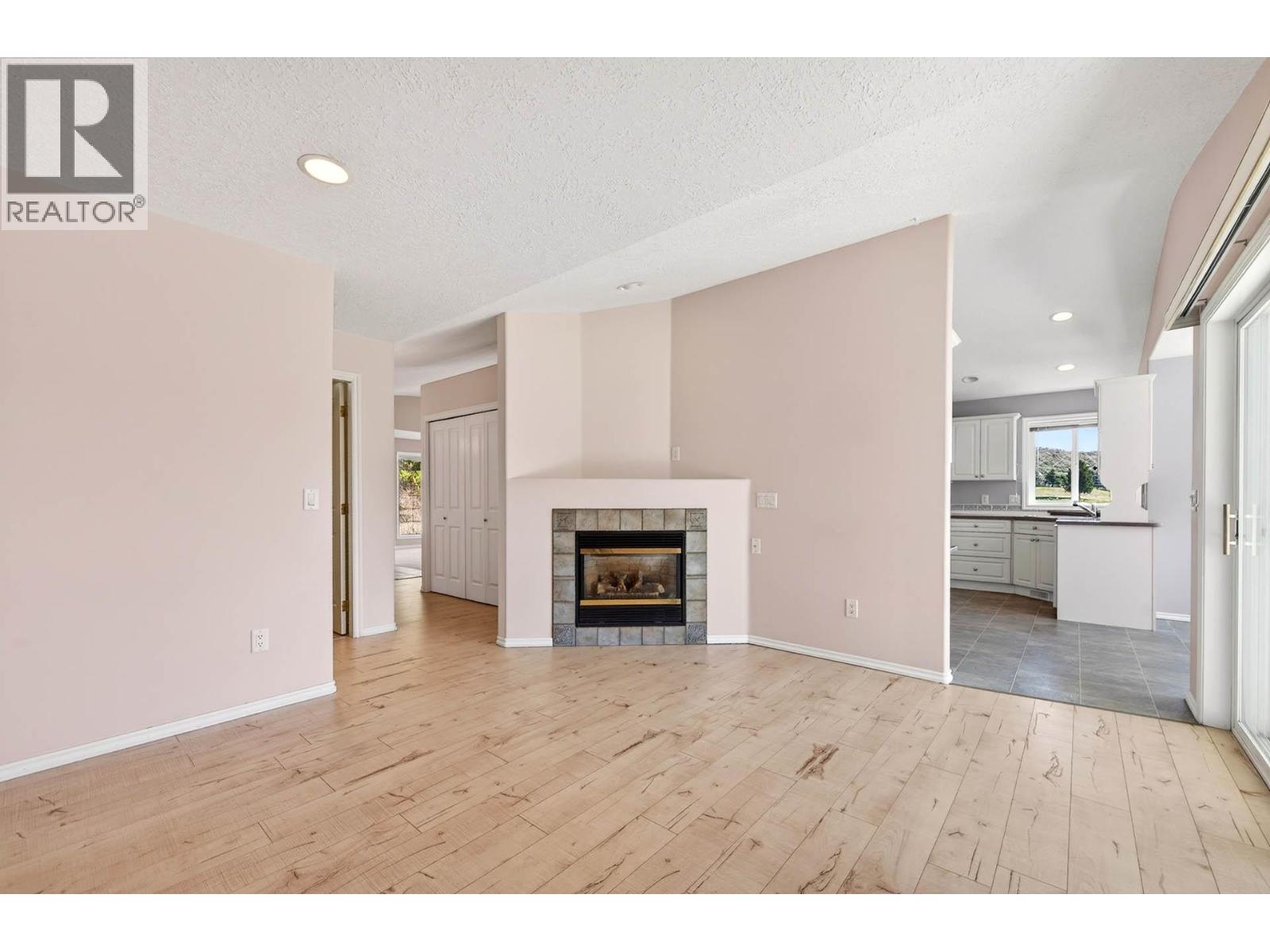 3657 Navatanee Drive, Kamloops, British Columbia  V2H 1S1 - Photo 14 - 10382513