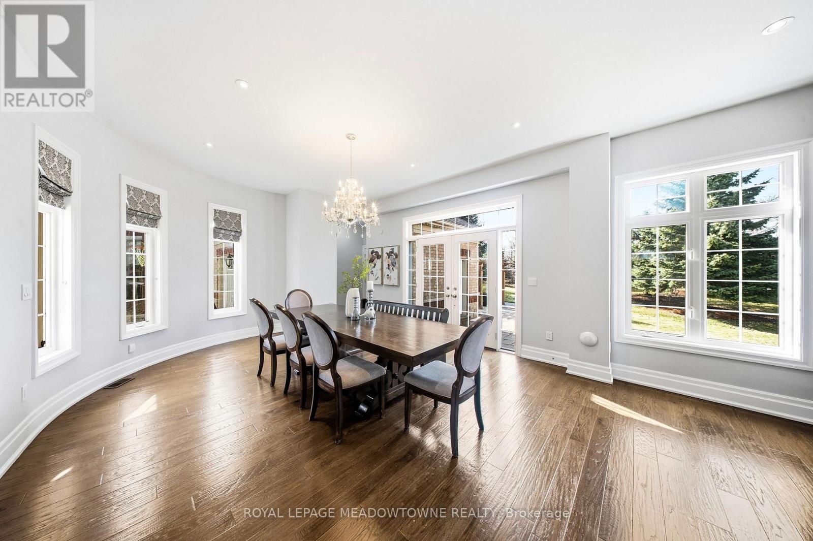 6 Holdroyd Court, Halton Hills (Glen Williams), Ontario  L7G 0E8 - Photo 17 - W12981922