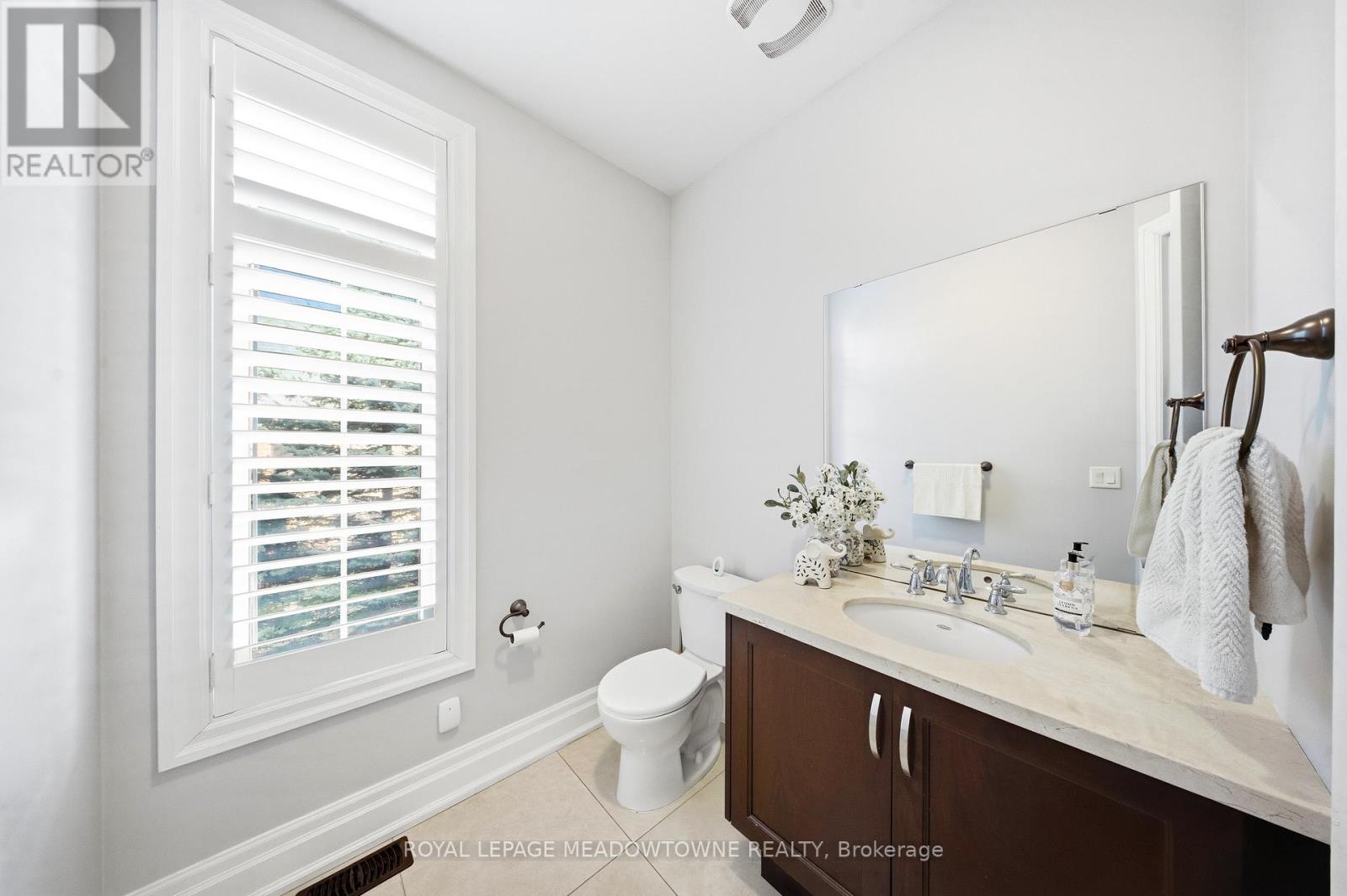 6 Holdroyd Court, Halton Hills (Glen Williams), Ontario  L7G 0E8 - Photo 23 - W12981922