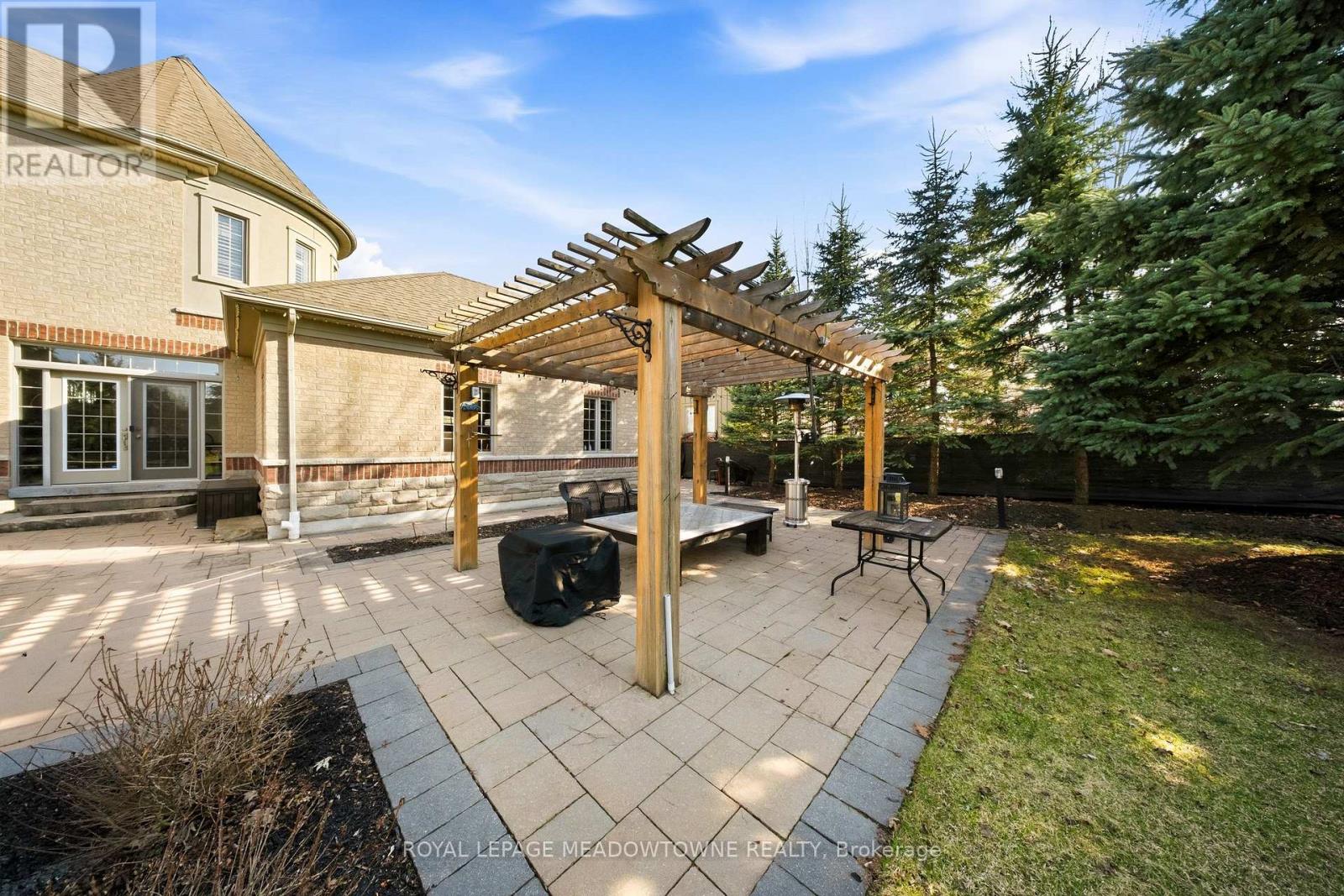 6 Holdroyd Court, Halton Hills (Glen Williams), Ontario  L7G 0E8 - Photo 42 - W12981922