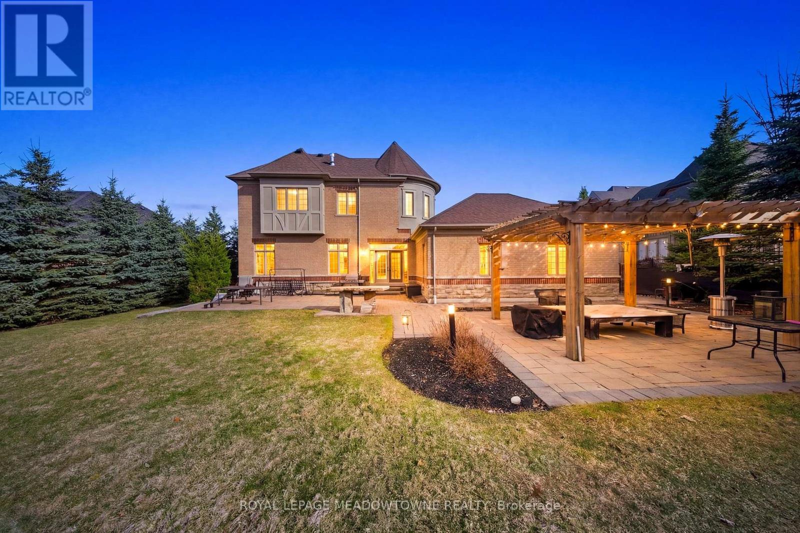 6 Holdroyd Court, Halton Hills (Glen Williams), Ontario  L7G 0E8 - Photo 46 - W12981922