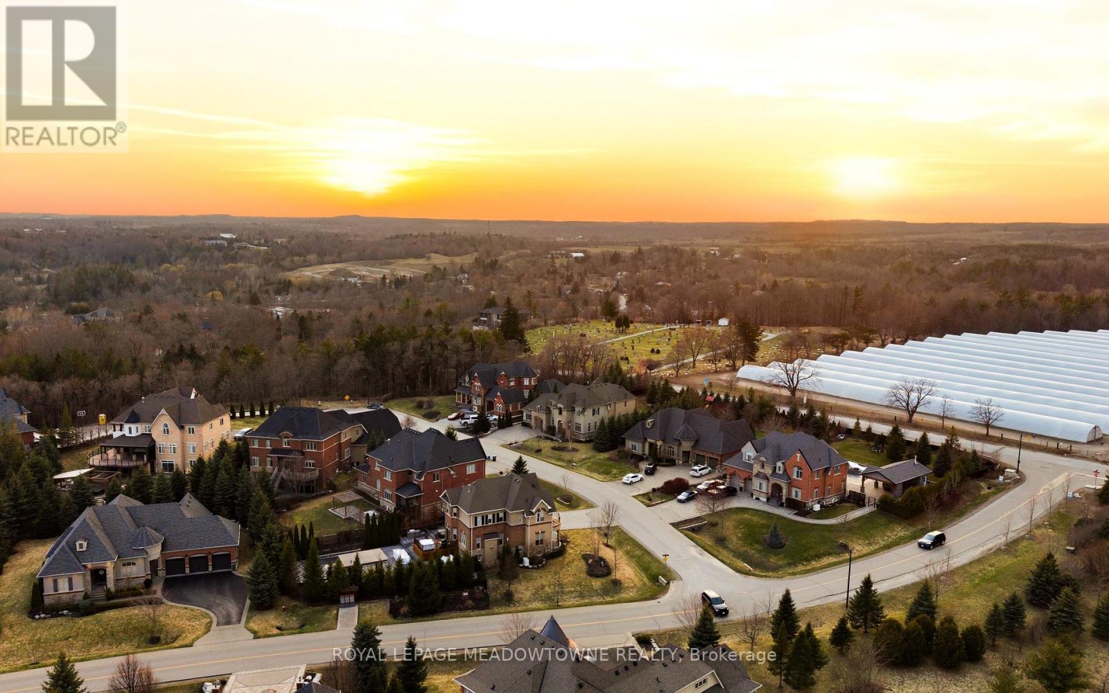 6 Holdroyd Court, Halton Hills (Glen Williams), Ontario  L7G 0E8 - Photo 49 - W12981922