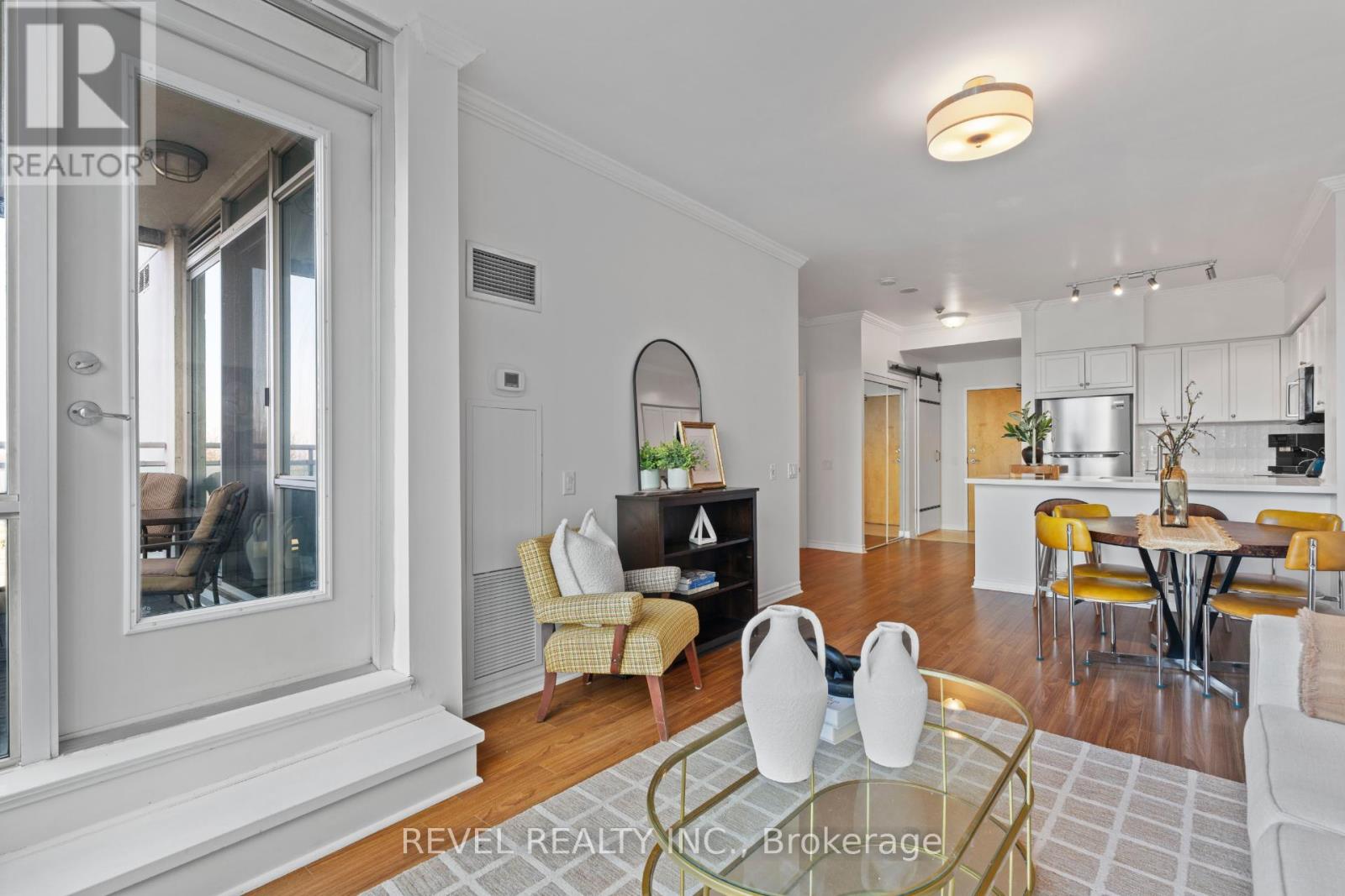 303 - 5 Marine Parade Drive, Toronto (Mimico), Ontario  M8V 4B4 - Photo 10 - W12981936